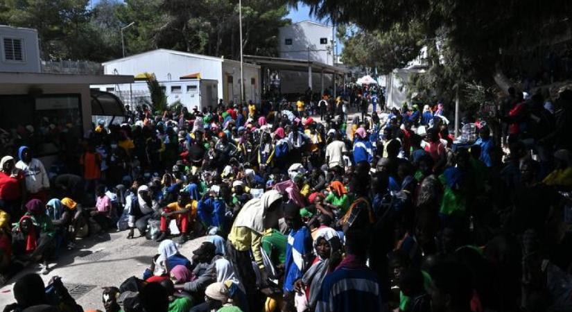 Megszavazták: szigorítják az illegális migránsok visszaküldésének szabályait