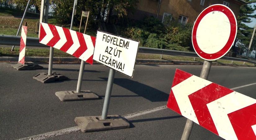 Hetekig tartó lezárások jöhetnek a zalai városban – több utcát is érintenek a munkálatok