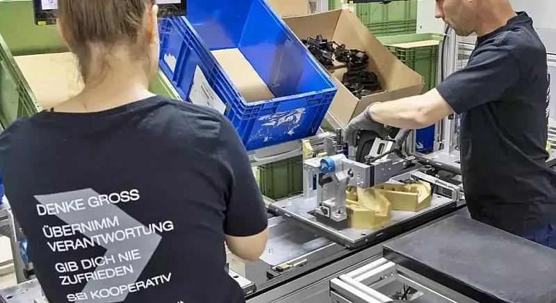 A Magna megmutatta, mi mentheti meg az európai autóipart