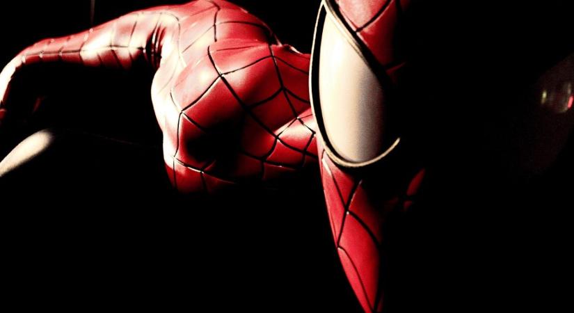 Egy teljesen új Pókember érkezik, mégis Tom Holland marad a főszerepben