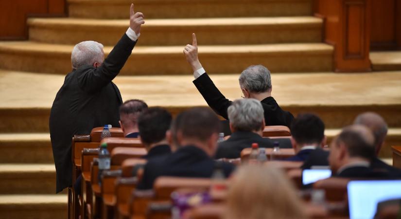 Știrbu: „abszurd színház”