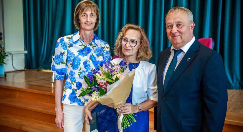 Ők azok, akik generációkat tanítottak – díjazták a pedagógusokat (galéria)