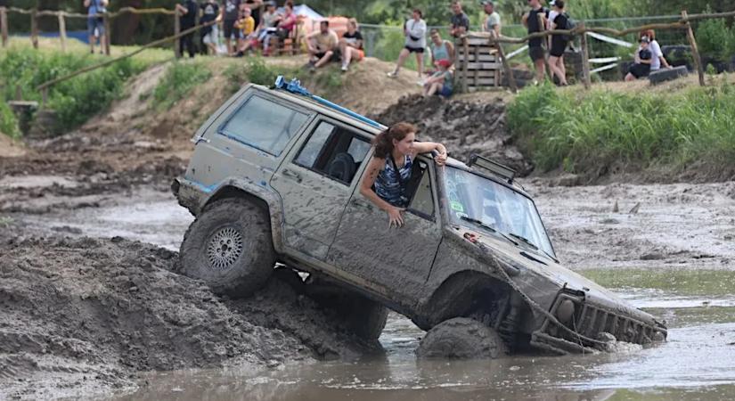 Tovább szórakozott az Off Road fesztiválon a halottnak hitt férfi, a Facebookra is posztolt