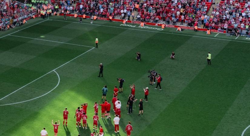 Minden rosszul alakult, egy év után elpasszolhatja csillagát a Liverpool FC