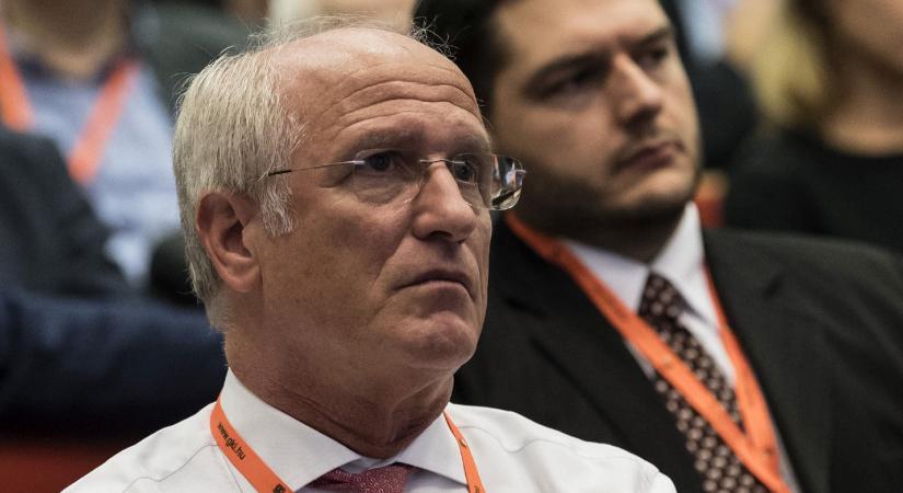 Surányi György: az euróövezeti tagság lényegében kizárná, hogy Magyarország kilépjen az EU-ból
