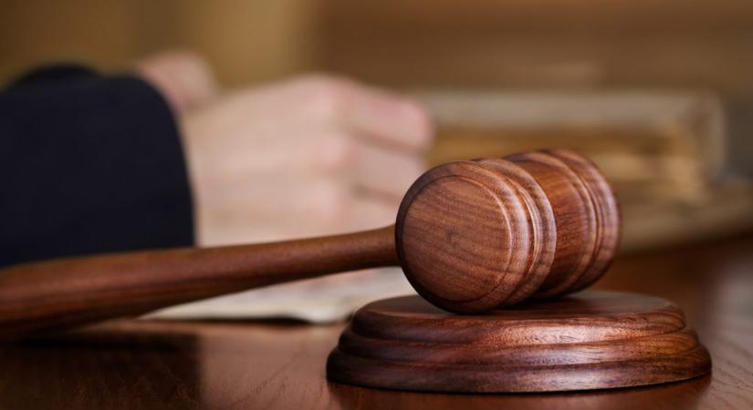 Legalább hat órán át haldoklott az áldozat, akit a barátai „törtek rommá”