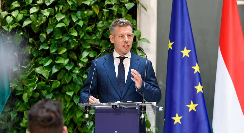 Magyar Péter: A Tisza-kormány kivezeti a védett üzemanyagárat