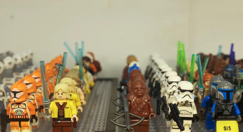 Egy idős férfi vagyonokat érő Lego-gyűjteménye, egy mindenre elszánt youtuber és a véget nem érő PR-katasztrófa