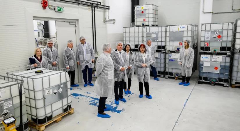 Sikeresen pályáztak az előző kormány kkv-támogató programjára, hónapok óta hiába várnak a hitelre