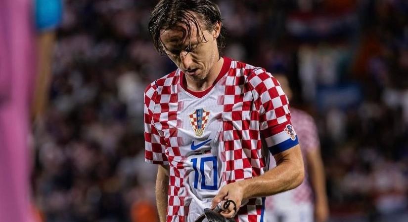 Foci vb: duplán ért tizenegyest a rutinos róka rúgása – videó