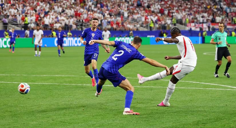 Marcus Rashford szerezte az angolok 4. gólját