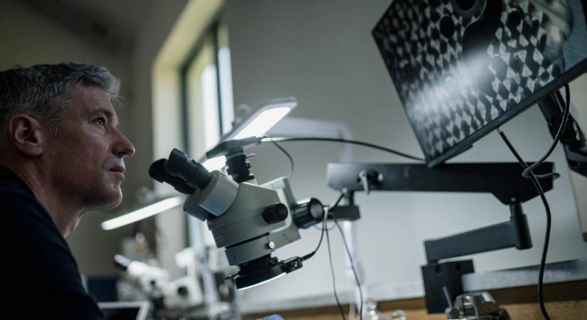 Amire ő képes, arra a világon talán csak két másik mester: a magyar, aki miatt egyszer még Svájcban is megállt az idő