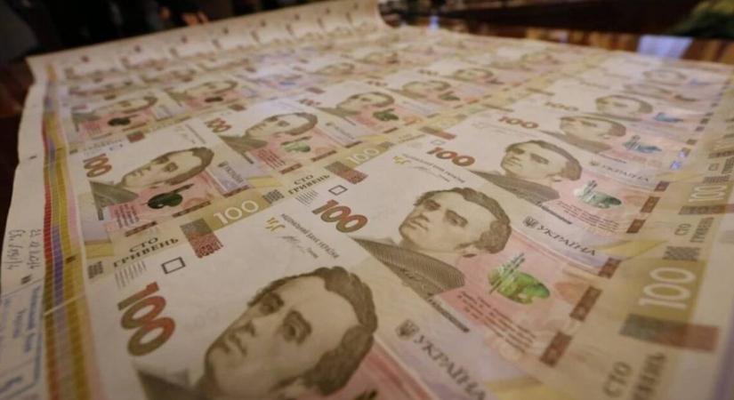 A Nemzeti Bank egy megújított 100 hrivnyás bankjegyet vezet be hazafias szlogennel