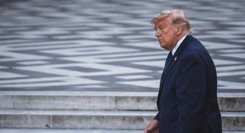 Aláírta a háború lezárásáról szóló megállapodást Trump és Irán