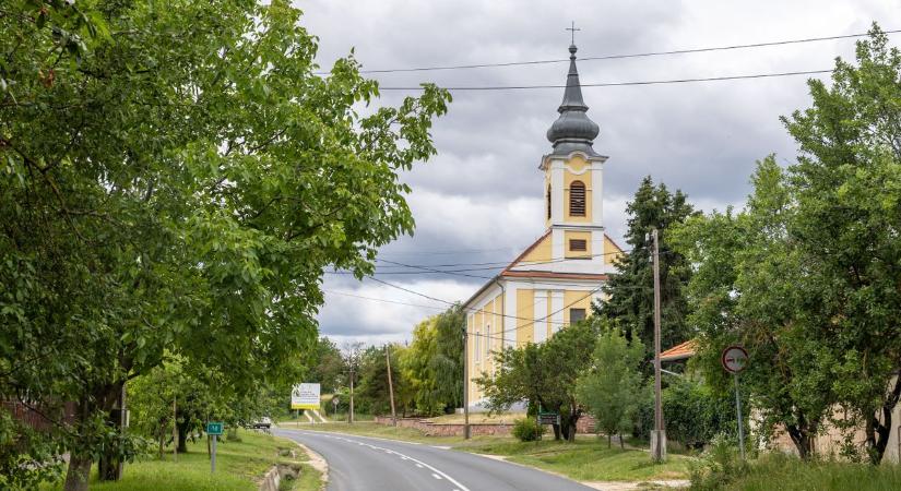 Szinte mindenből duplázik az ország egyik leghosszabb faluja - íme, Szákszend látnivalói