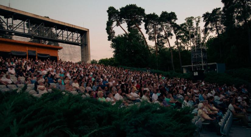 Filmzenekoncert a debreceni csillagos ég alatt