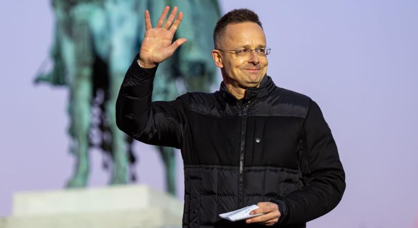 Szijjártó őt és családját jachtoztató barátja közpénzből építkezett Ruandában egy segélyprogram részeként