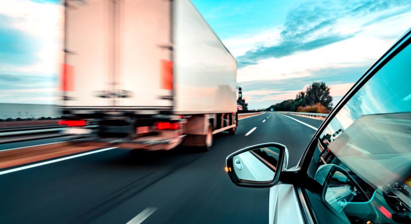3,3 millióba fáj az autópályás bliccelés a csalónak