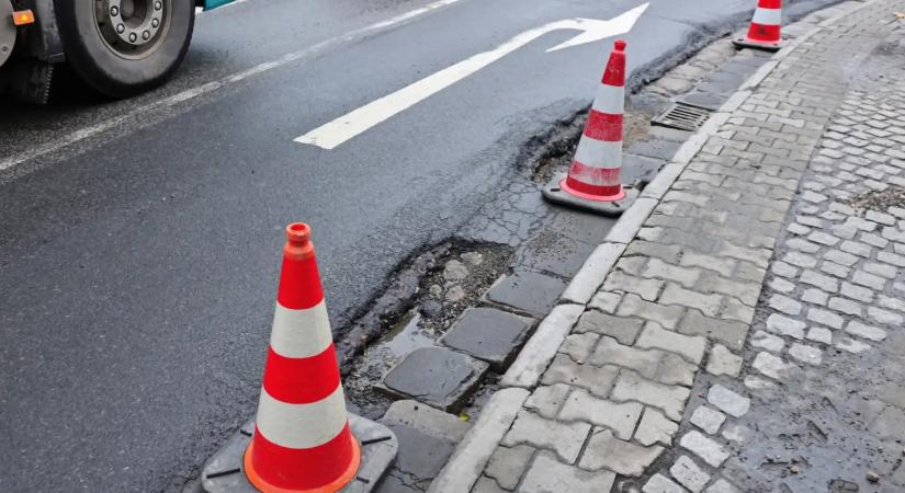 Percek alatt eltűnhetnek a kátyúk az új útjavítási technológiával