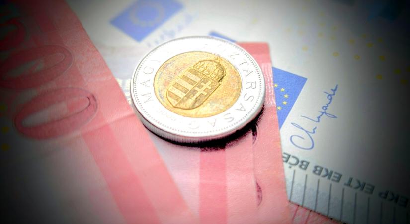 Már a 300 forintos euróról is álmodozhatunk vagy annyira azért nem nagy a szerelem?
