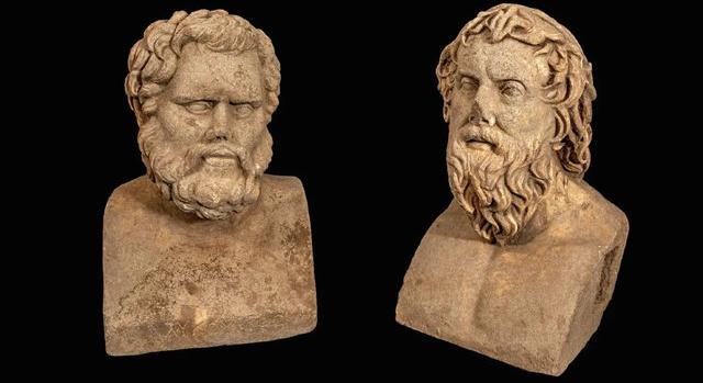 KIvételes állapotú 1700 éves római márványszobrokat találtak Izraelben