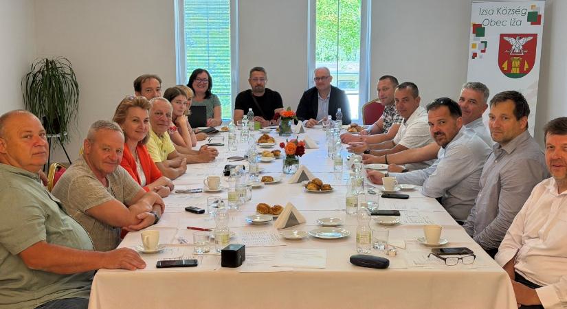 Kétnapos programmal készül Izsa az idei Hídverő Napokra