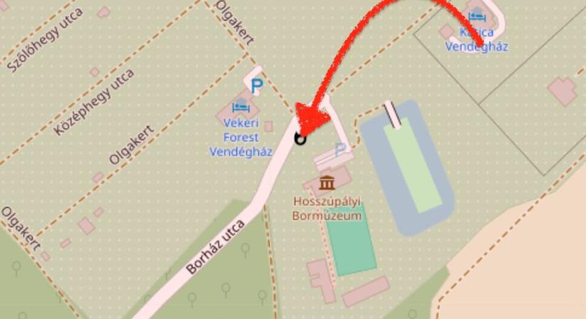 Kigyulladt egy ház Hosszúpályiban