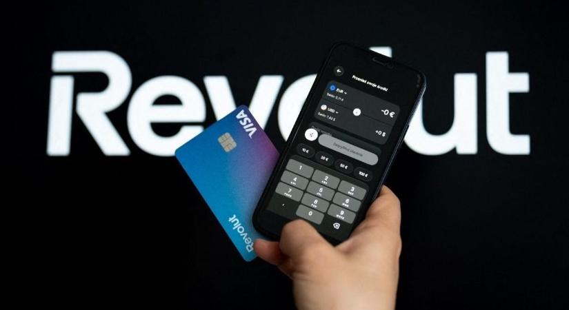 Hatalmas bejelentést tett a Revolut: százezrek felé lépett Magyarországon – összeboltoltak valakivel, akit jól ismerünk