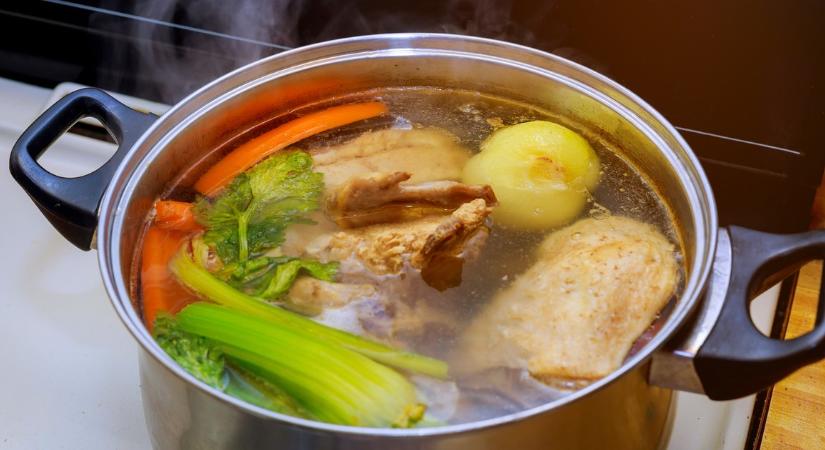 Sokan még mindig beleteszik a csirke ezen részeit a levesbe, pedig jobb lenne kerülni