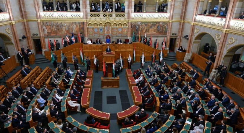 A jövő héten hétfőn és kedden ülésezik a parlament