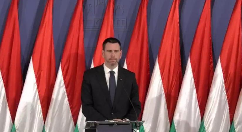 Kormányszóvivői sajtótájékoztató: Átalakítják a rendőrséget, megszűnik az áthaladó autóforgalom a Városligetben, felülvizsgálják a dohány-, kaszinó- és autópálya-koncessziókat