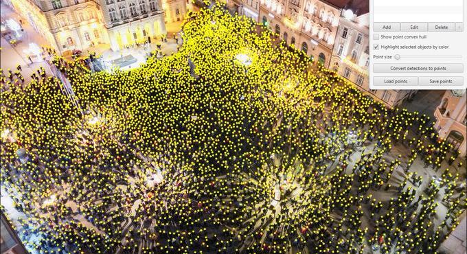 Tartanak a provokátoroktól, ezért sötétedés előtt véget ér az egyetemisták rendezvénye