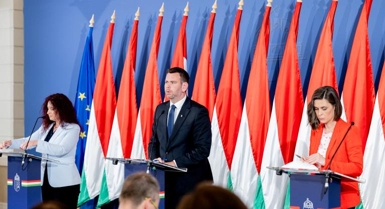 Átalakítják a Hősök tere környékét, kitilthatják az autókat a Városligetből - Kormányszóvivői tájékoztató