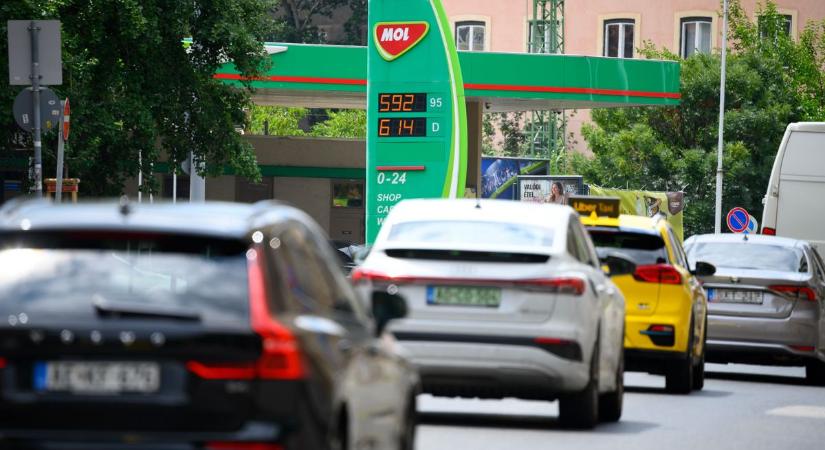 A kamatstop után a védett üzemanyagár is megy: újabb korlátozást vezet ki a Tisza-kormány