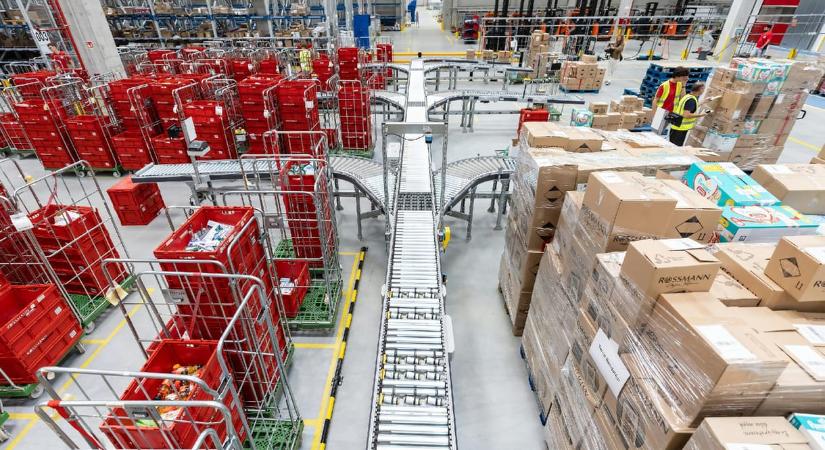 Átköltözött a magyar Rossmann, új otthona van a piros dobozoknak
