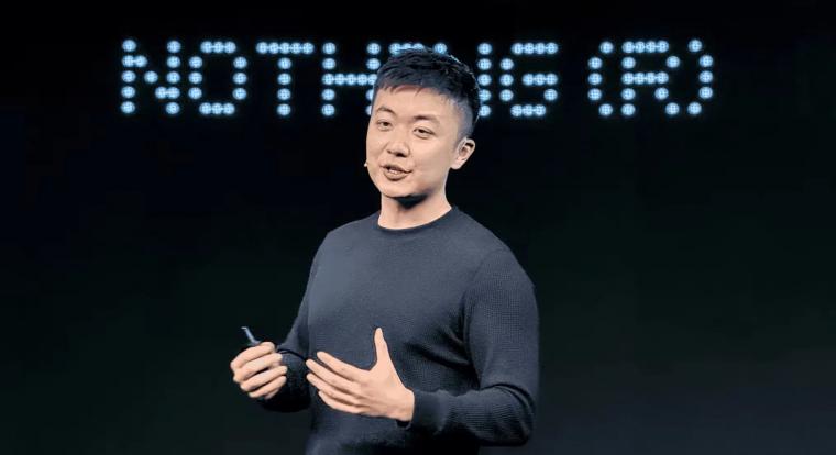 A Nothing elnöke épp az Apple ellen harcol, bár utóbbi erről valószínűleg nem tud