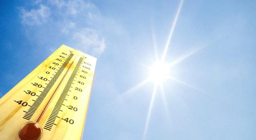 Időjárás: 36–37 fok lesz délutánonként! Súlyos, ami pillanatokon belül ideér