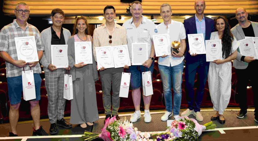 Több mint 102 ezer nézővel zárta évadát a József Attila Színház