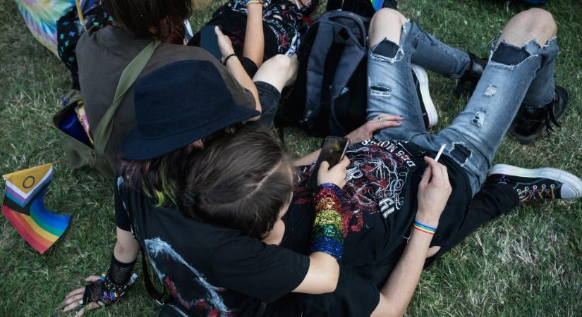 A Pride-ot betiltó jogszabályok visszavonását kérik Magyar Péter kormányától
