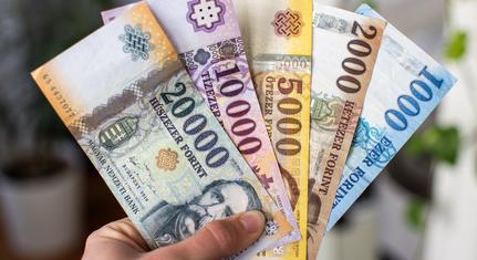 A KSH számítása szerint bruttó 772 200 forint az átlagkereset Magyarországon
