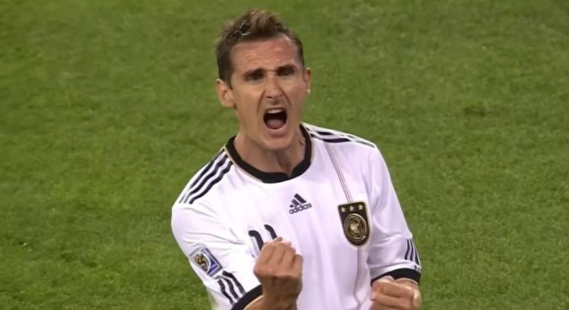 Messi is igazán büszke lehetne arra, hogy egy polcra került Miroslav Kloséval