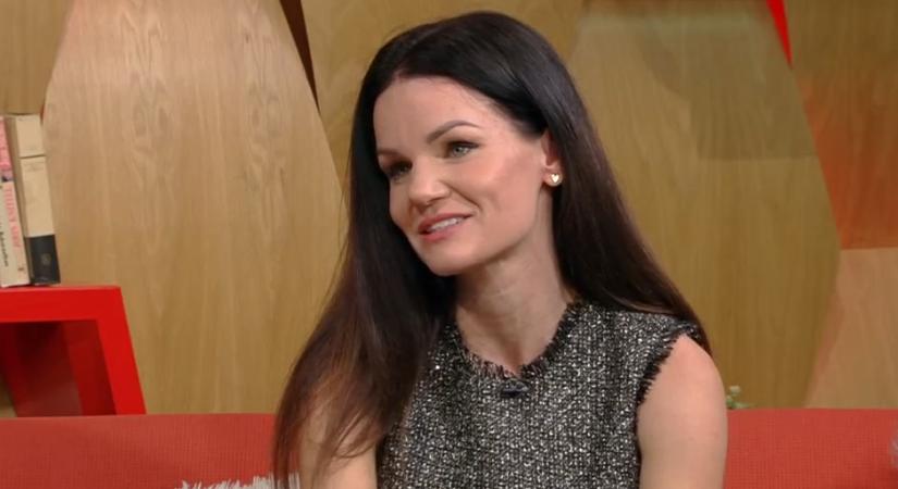 Kutai Kinga hallássérült kisfia hónapok óta nem járt iskolába: "Nem engedtem, mivel úgy éreztem, hogy ott nem a megfelelő bánásmódot kapja meg"