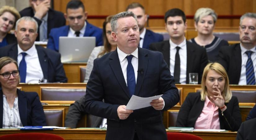 Alaposan átszervezi a kormány a TEK-et és a rendvédelmi szerveket, az Országgyűlési Őrség sem ússza meg