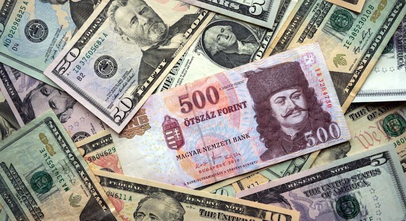 Betett a dollárrali a forintnak: nagyon megszédült a magyar pénz – a Mol volt a leggyengébb láncszem a tőzsdén