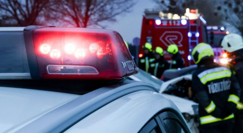 Ostromállapot Iharosberényben: rendőrökre támadt a férfi, Rambo ehhez képest pályakezdő volt...