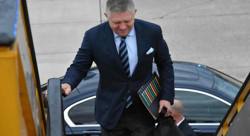 Fico rövid megbeszélést folytatott az új magyar kormányfővel Brüsszelben