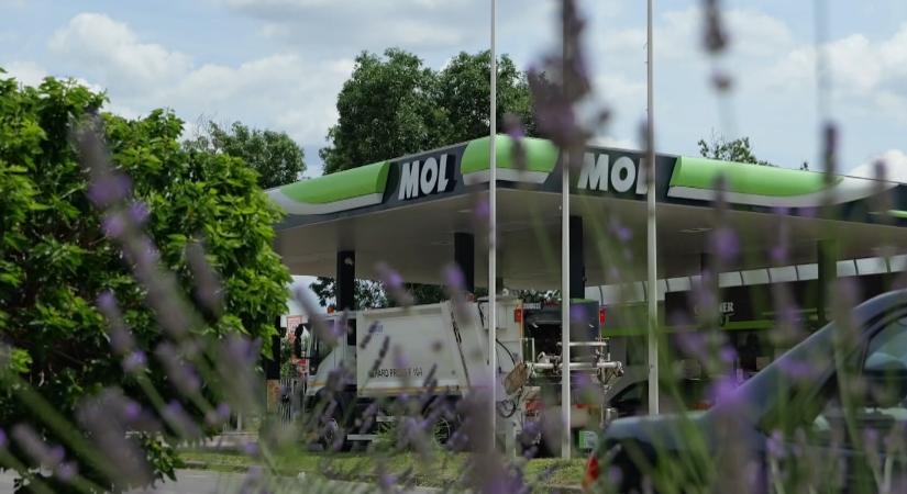 Vásárhelyiek az ársapkás benzinről: Oly mindegy, hogy van-e rajta, vagy nincs