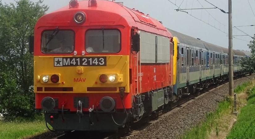 A székesfehérvári mozdonyvezetők több ezer órányi társadalmi munkája