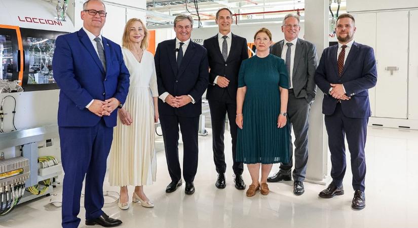 130 milliárdos beruházás Győrben: elindult az Audi új e-motorok gyártása - Fotók, videó
