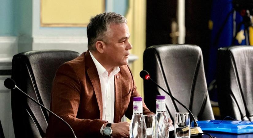 Adrian Veștea leváltaná Bolojant: indulna a PNL elnöki tisztségéért